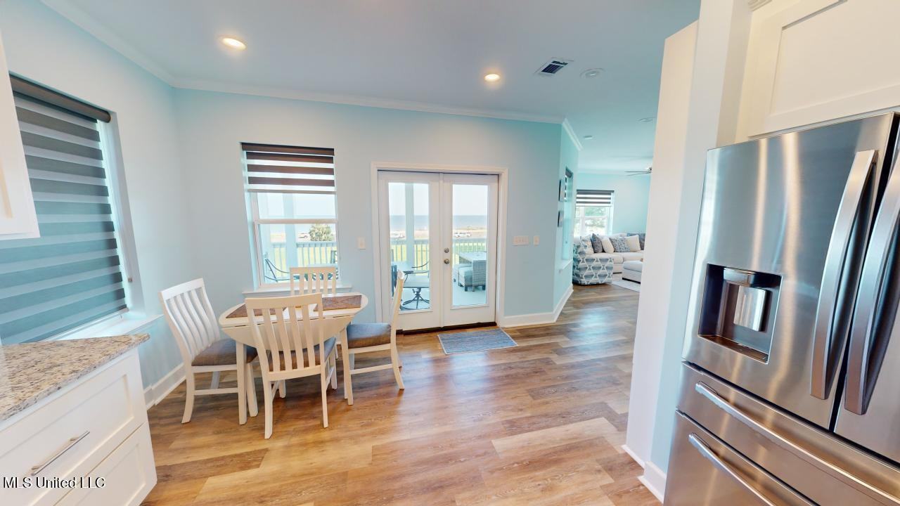 116 Acacia Ave - Photo 7 of 28