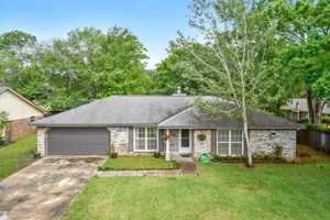 featured image of 3617 Ridgecrest Dr