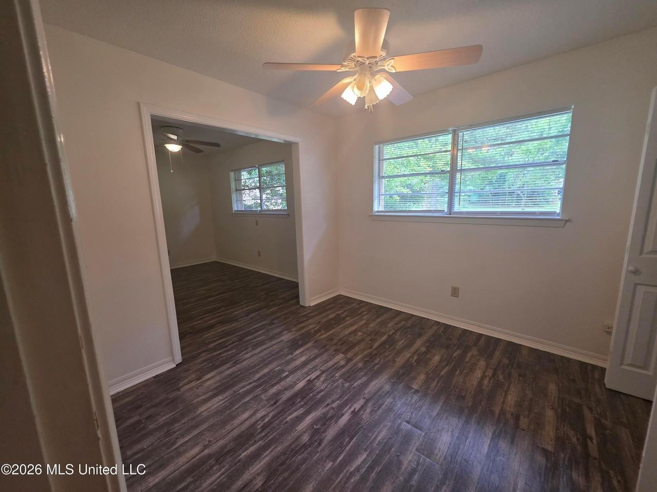 905 Spanish Acres Dr - Photo 6 of 14