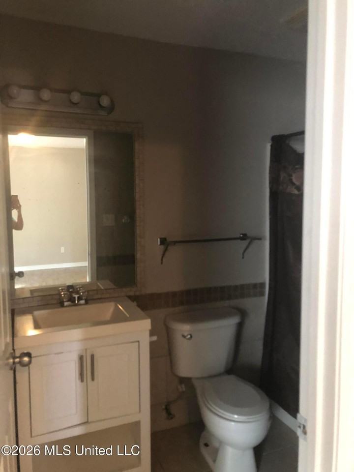 280 Rodenberg Ave - Photo 7 of 11