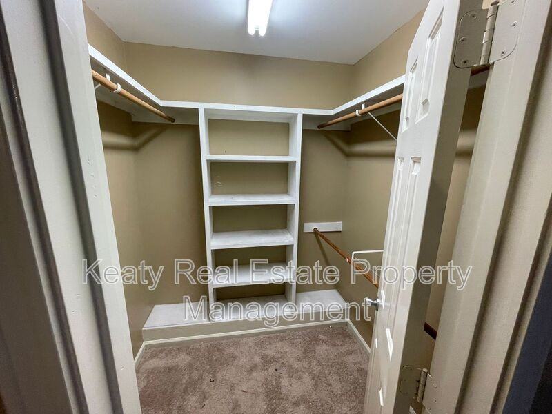 207 Rural St #B - Photo 6 of 11