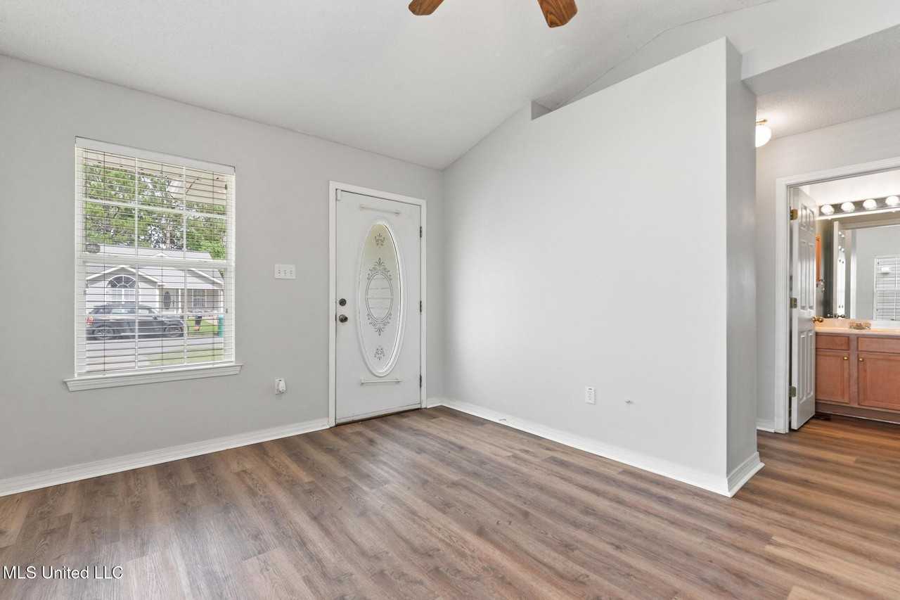 10740 E Bay Tree Dr - Photo 4 of 20