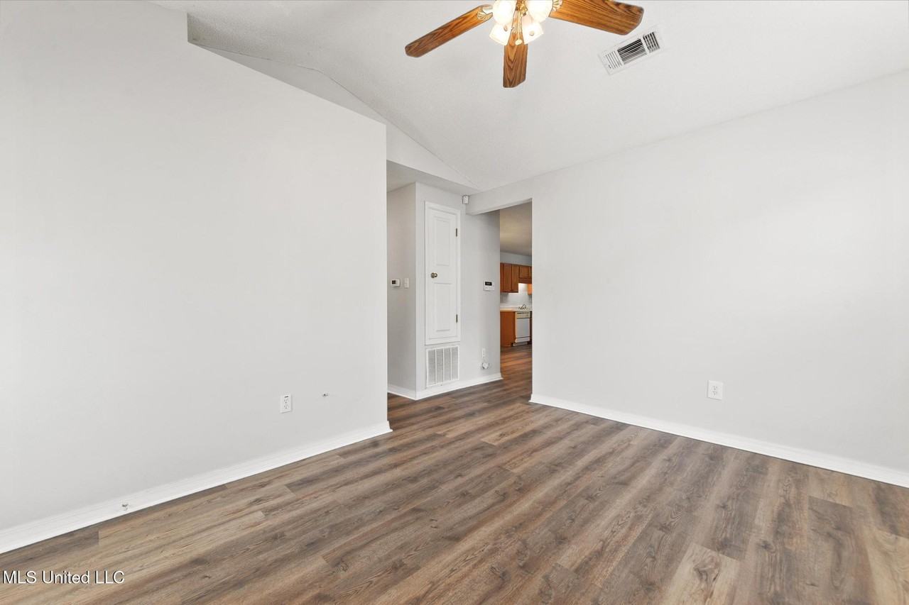 10740 E Bay Tree Dr - Photo 5 of 20
