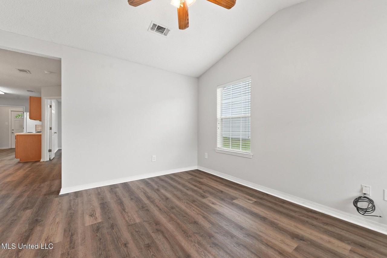 10740 E Bay Tree Dr - Photo 6 of 20