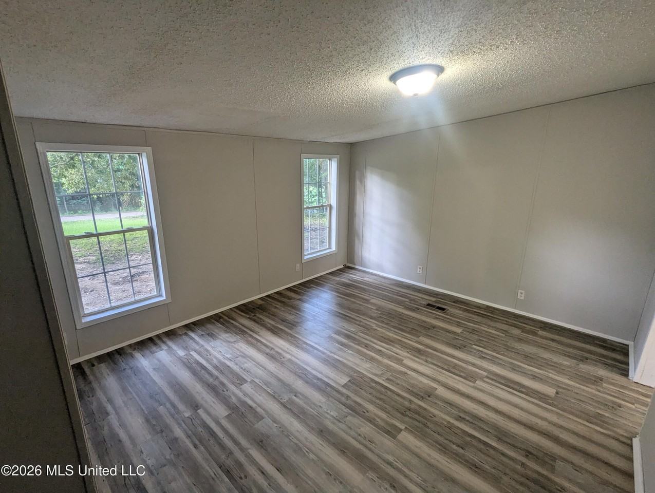 7682 Edwards Place Rd - Photo 6 of 11