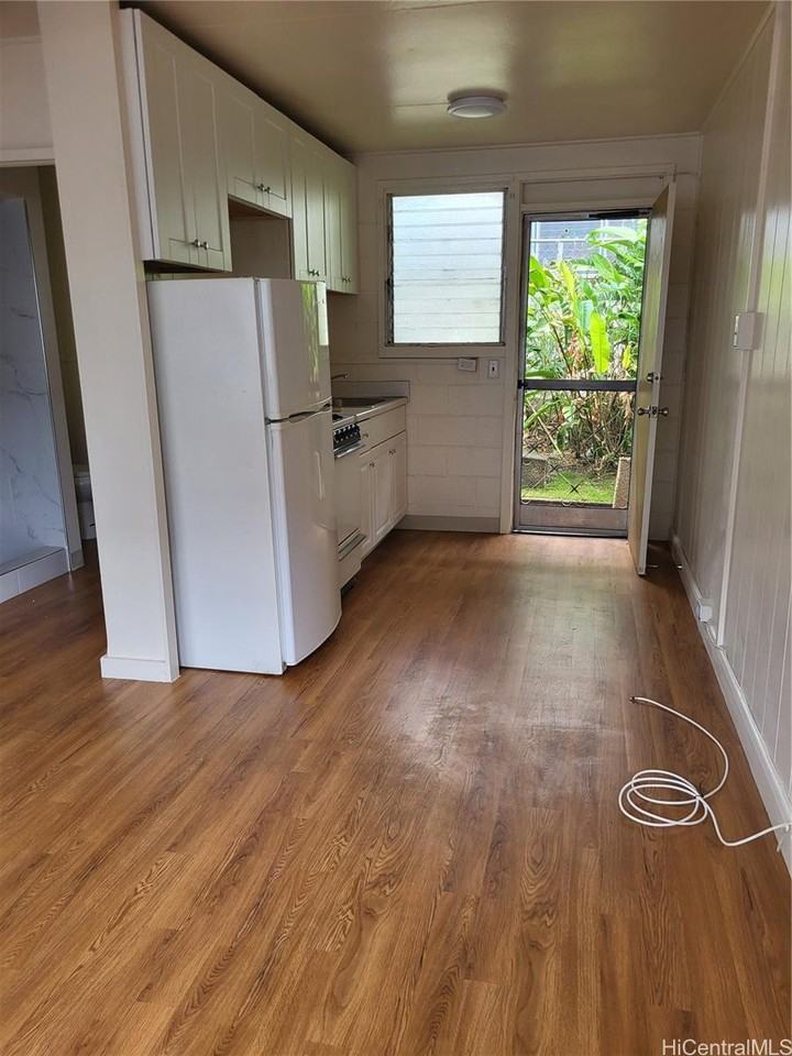 1509 Pensacola St - Photo 2 of 6