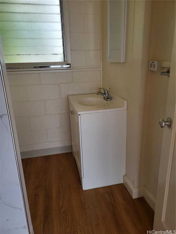 1509 Pensacola St - Photo 6 of 6
