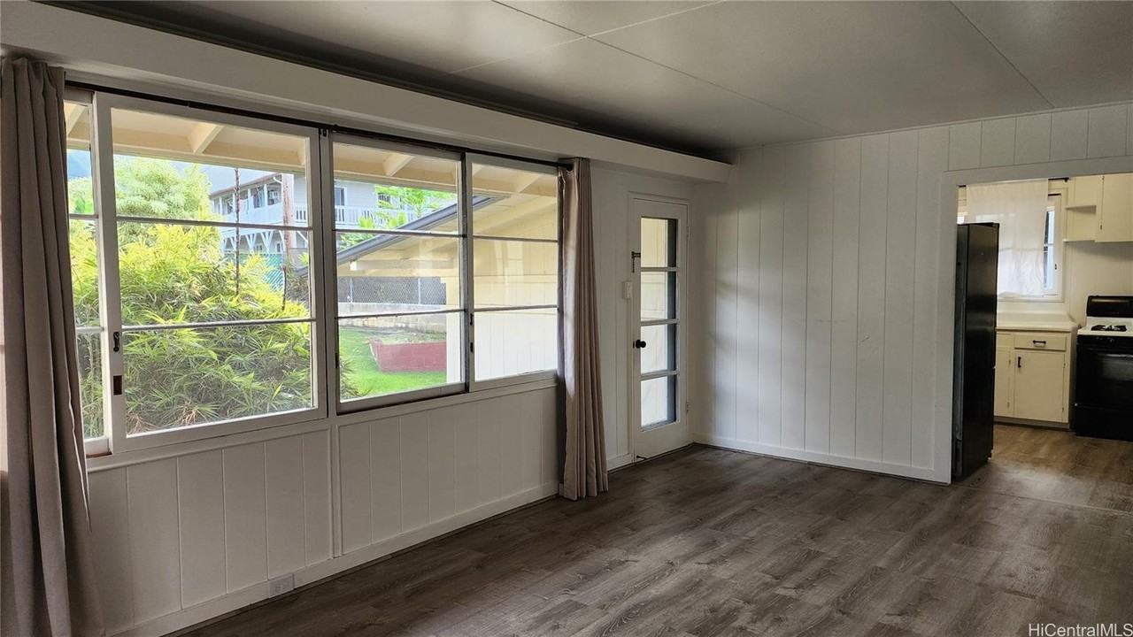 William Henry Rd - Photo 2 of 12