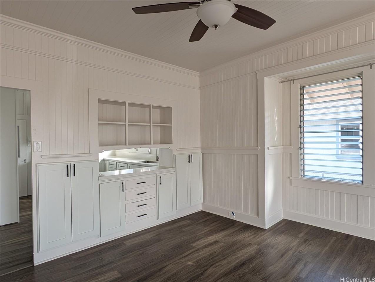 1323 9th Ave - Photo 6 of 21