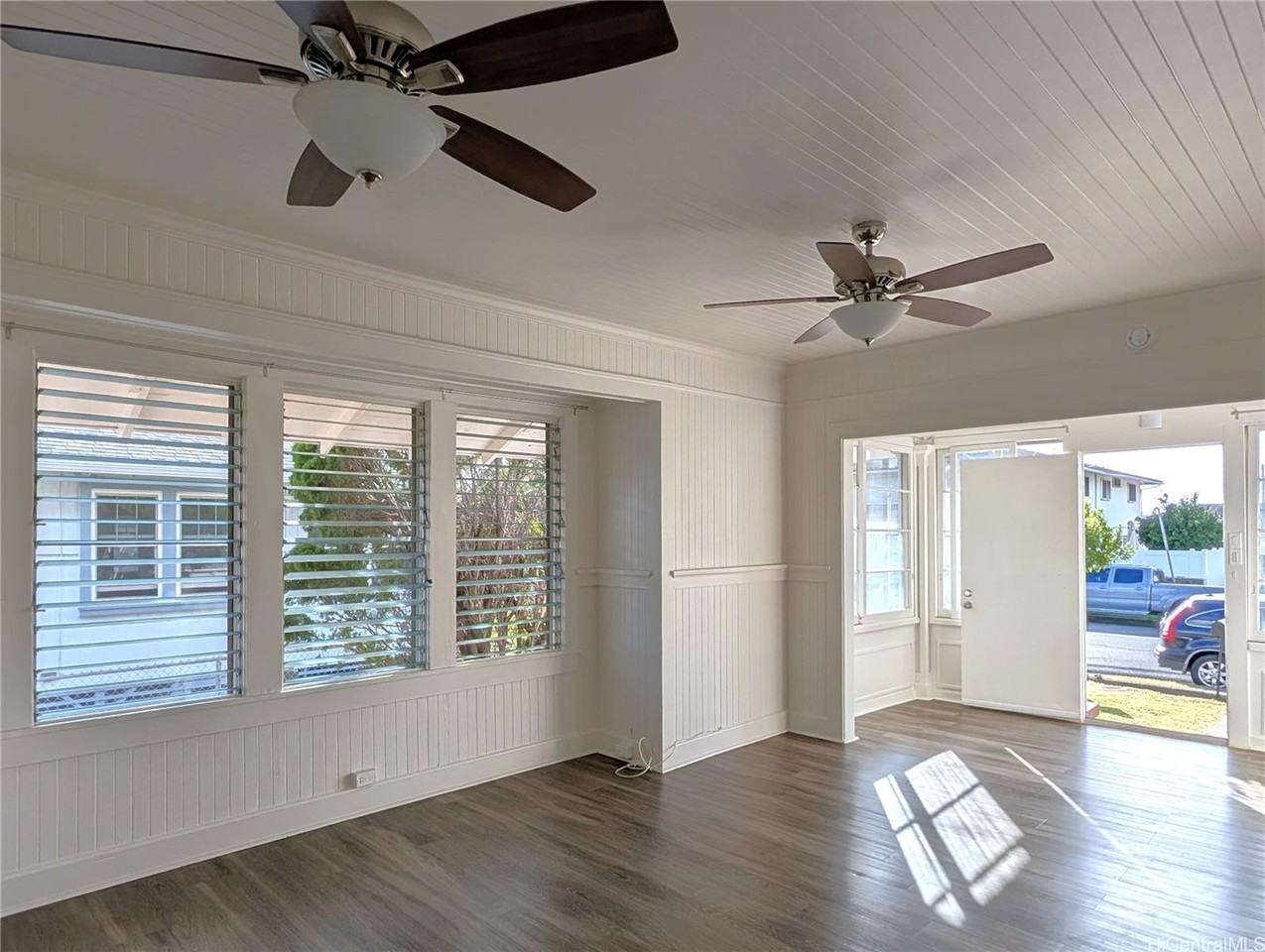 1323 9th Ave - Photo 7 of 21