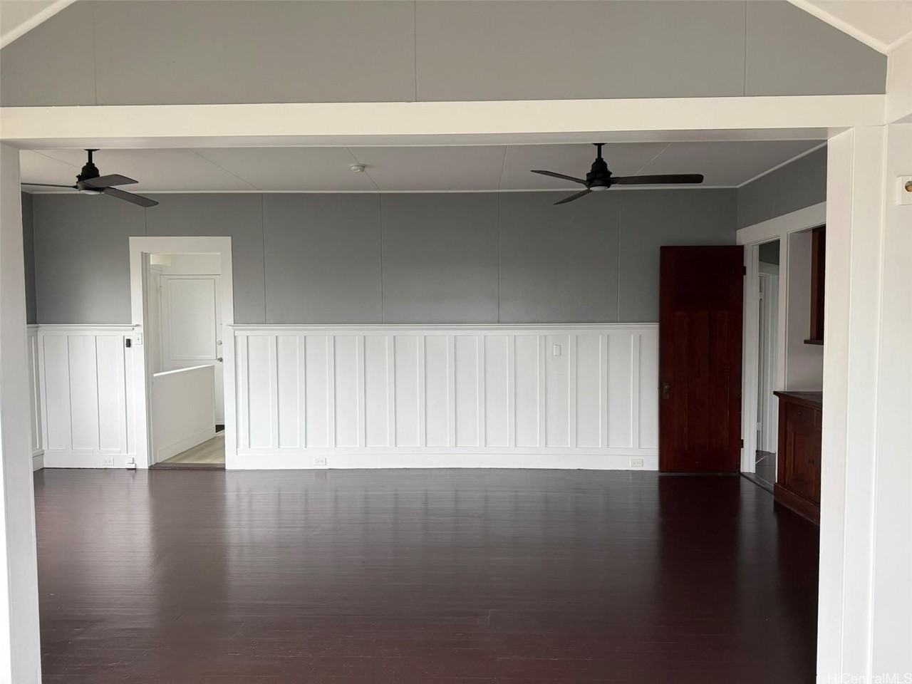 1224 Koko Head Ave - Photo 3 of 17