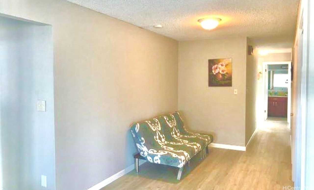 1104 4th Ave #A - Photo 3 of 14