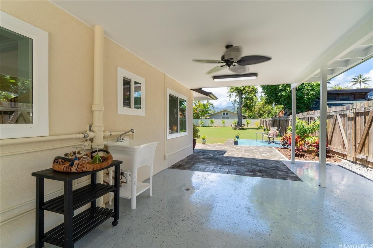 63 S Kalaheo Ave - Photo 2 of 16