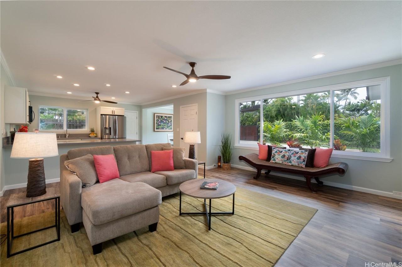 63 S Kalaheo Ave - Photo 3 of 16