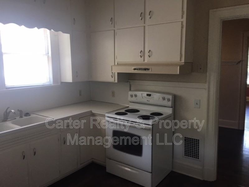 3707 Whitland Ave - Photo 3 of 22