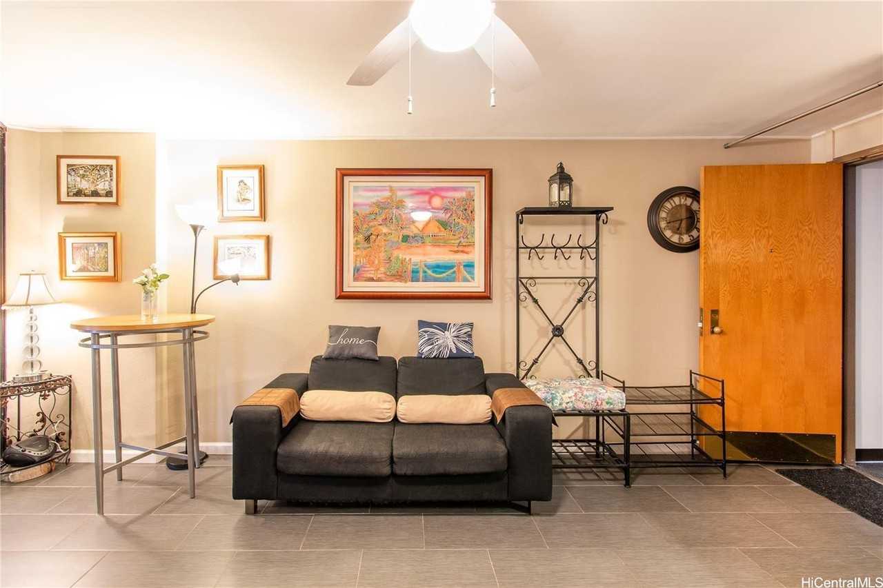 1088 Bishop St #1108 - Photo 3 of 24
