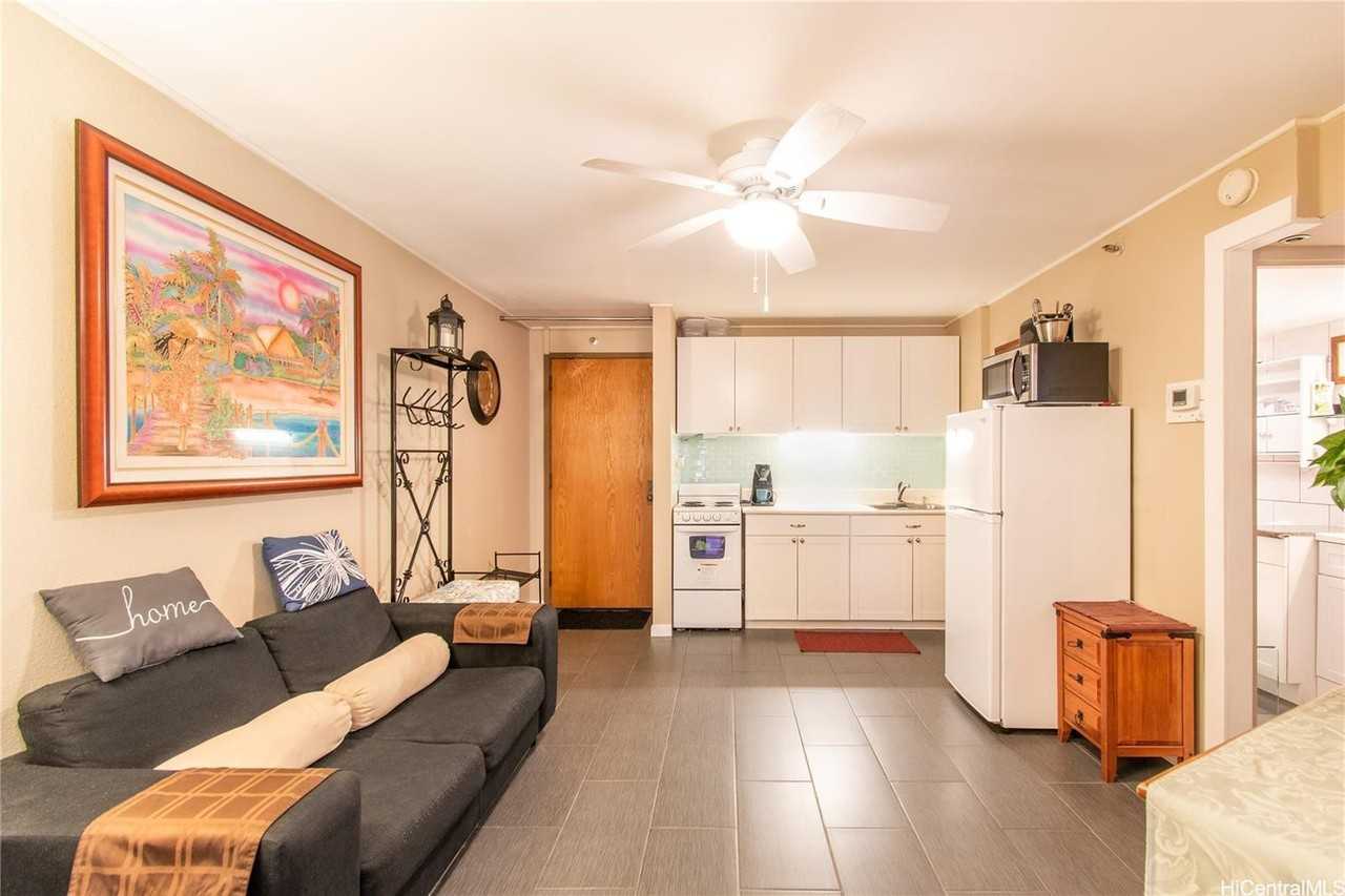 1088 Bishop St #1108 - Photo 4 of 24