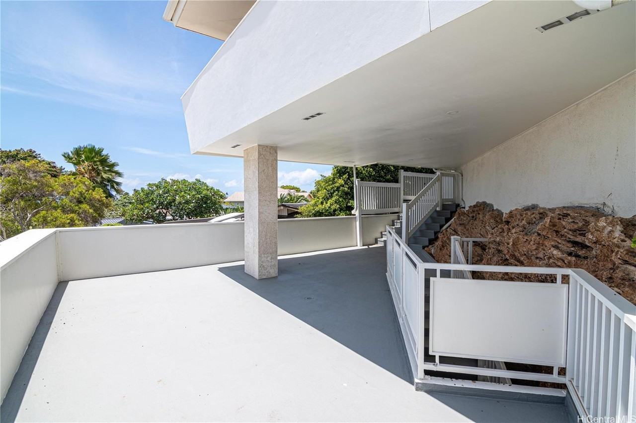 668 Elepaio St - Photo 3 of 15