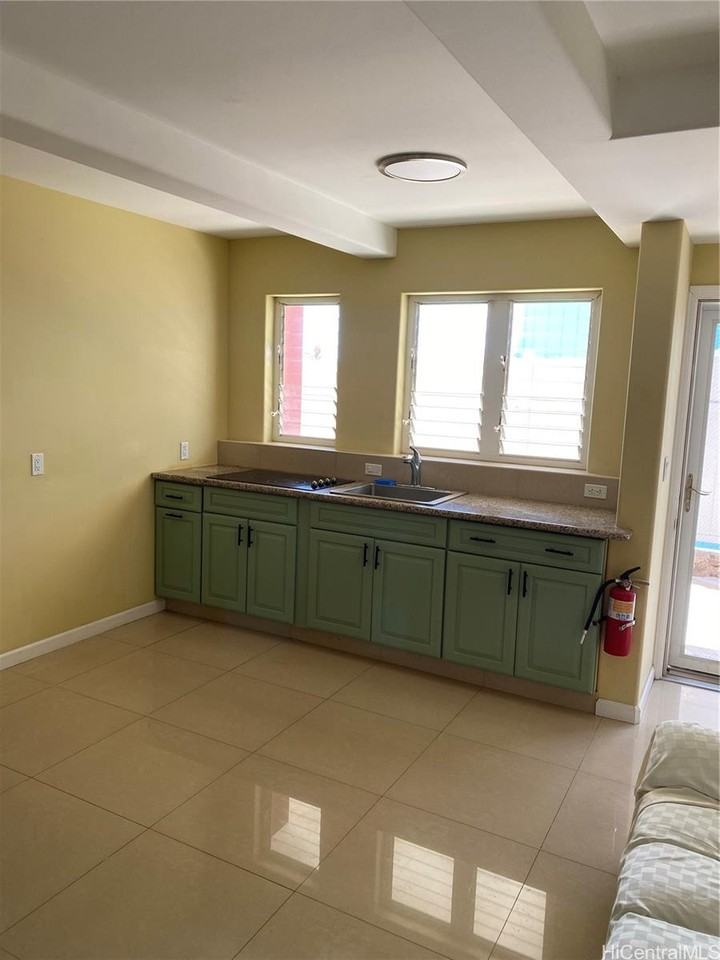 3838 Kilauea Ave #B1 - Photo 2 of 11