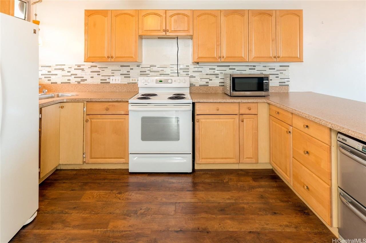 1015 Ala Napunani St #802 - Photo 5 of 14