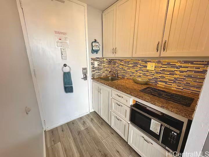 2427 Kuhio Ave #2404 - Photo 4 of 21