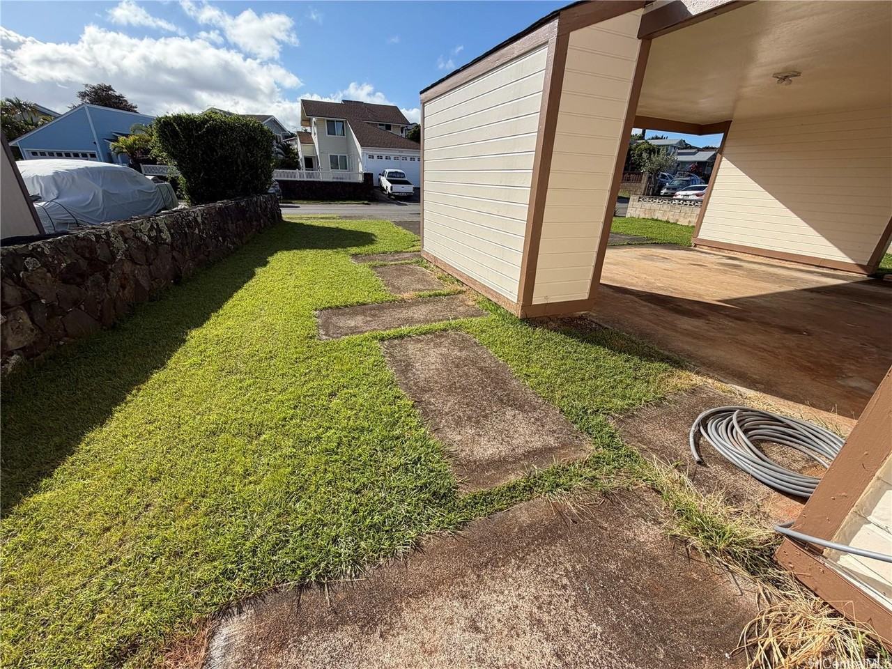 94-513 Poloahilani St - Photo 3 of 19