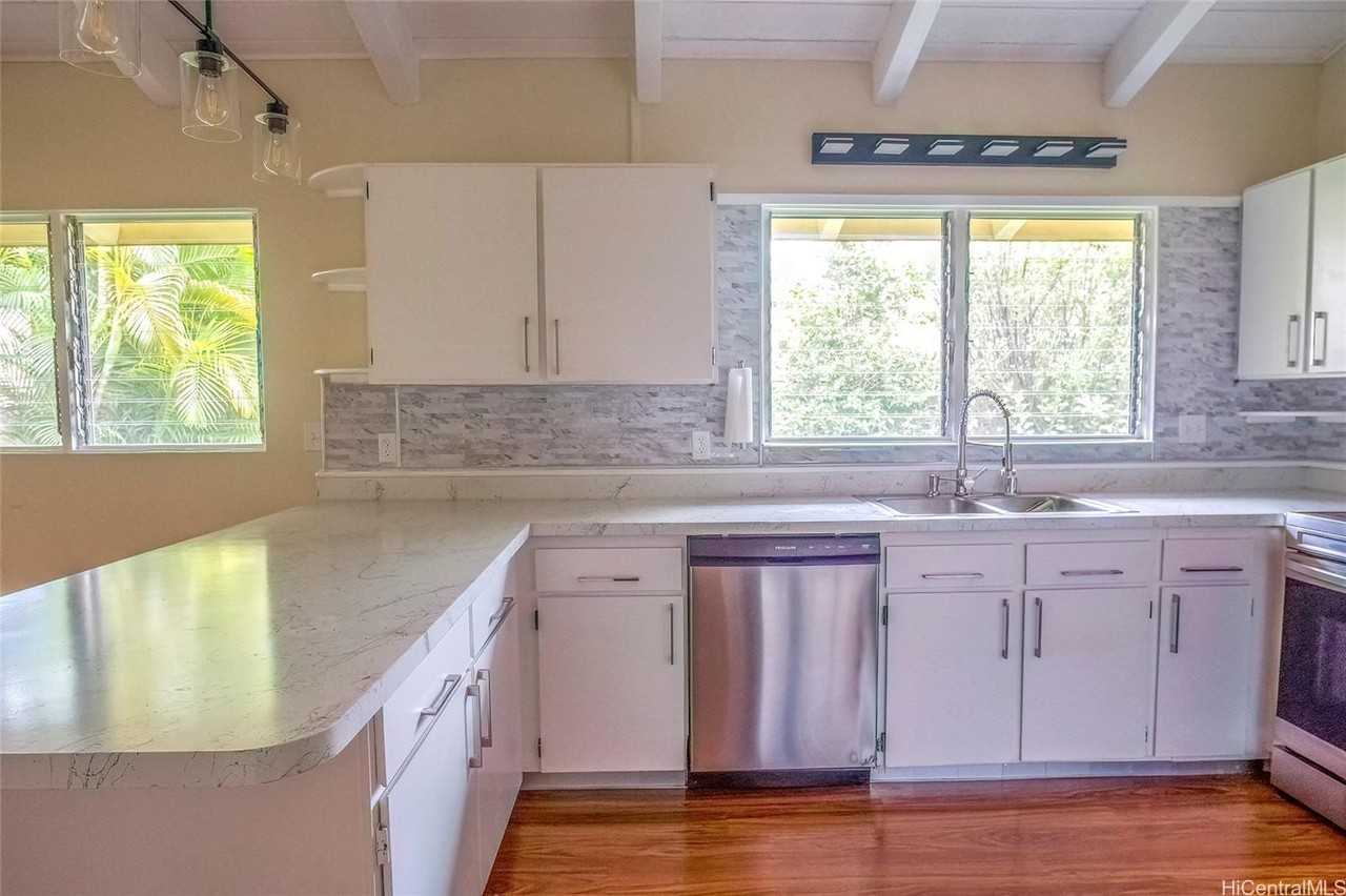 98-1655 Piki St - Photo 6 of 25