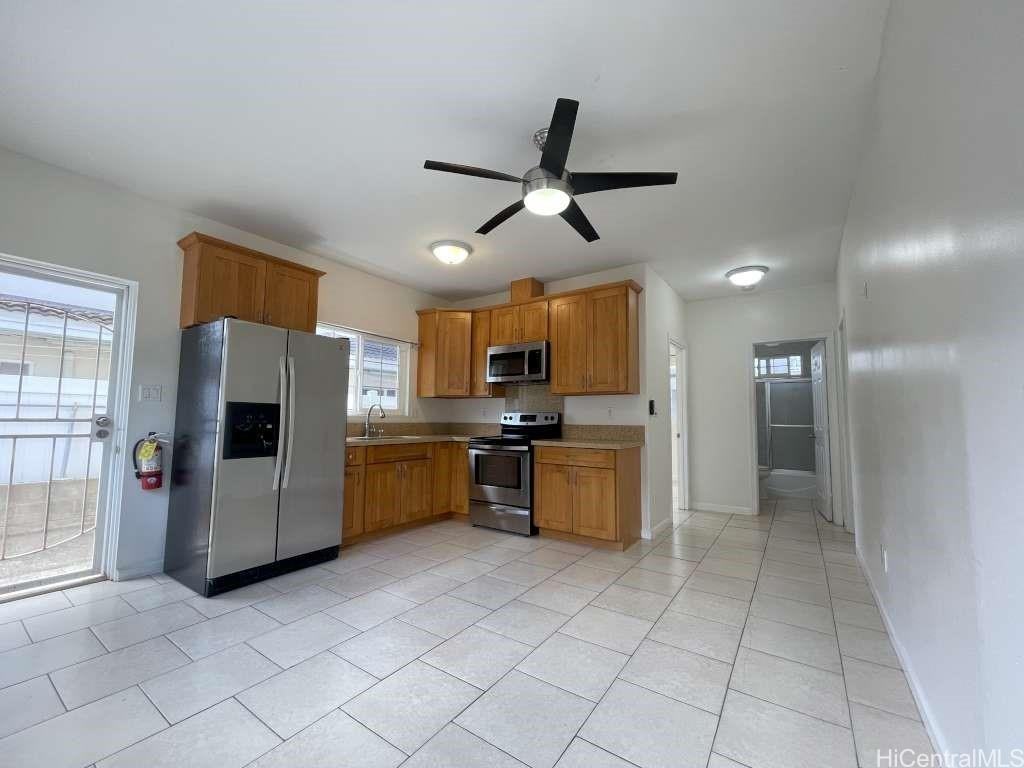 732 Birch St - Photo 2 of 10