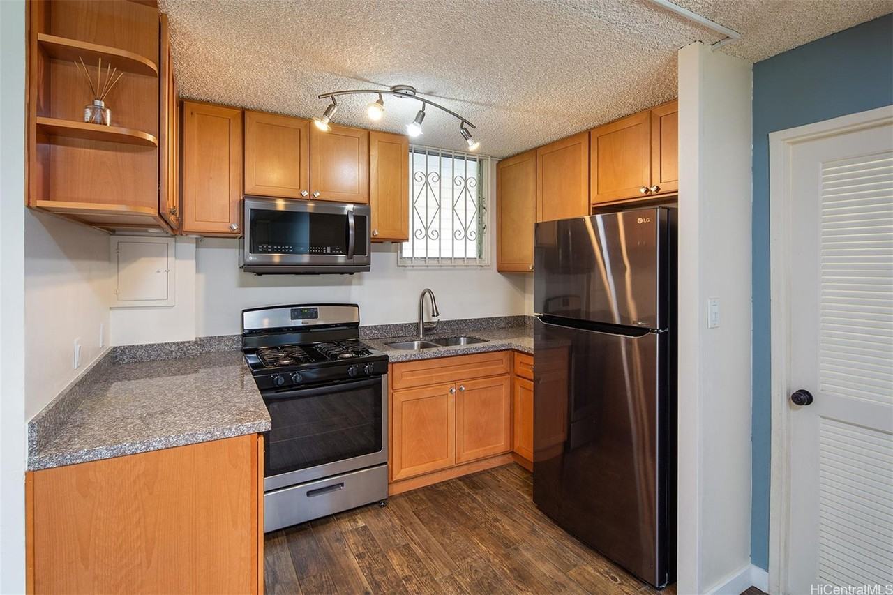 212 Huali St #104 - Photo 4 of 12