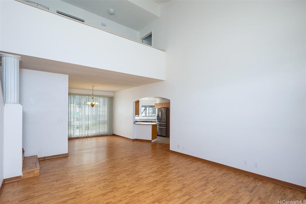 3533 Hinahina St #MAIN - Photo 3 of 25