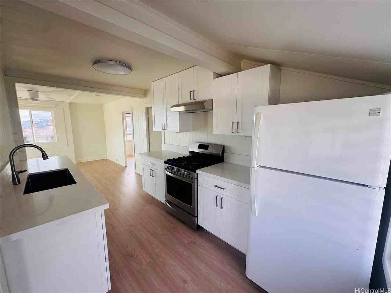 2664 Waolani Ave #C - Photo 2 of 19