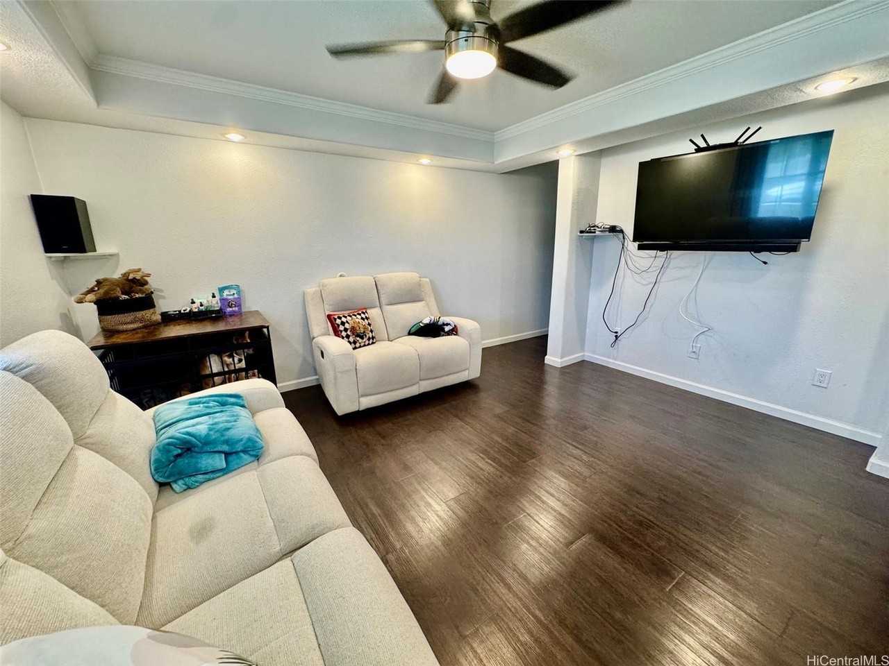 91-1010 Makaaloa St #4G - Photo 2 of 19