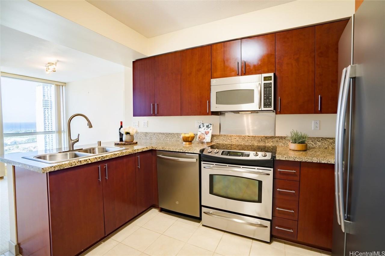 909 Kapiolani Blvd #2702 - Photo 2 of 23