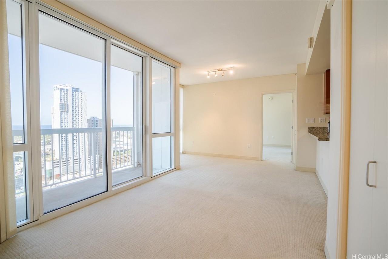 909 Kapiolani Blvd #2702 - Photo 4 of 23