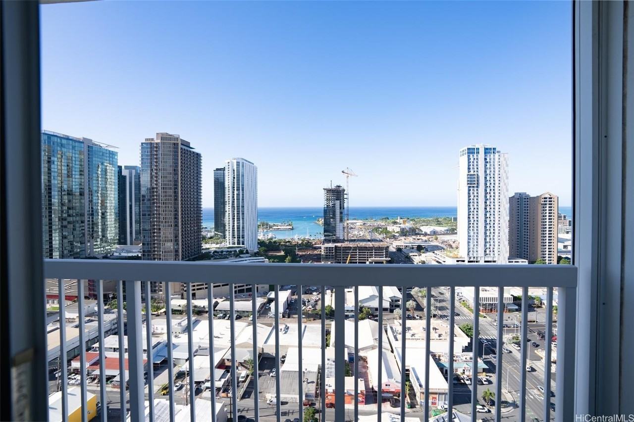 909 Kapiolani Blvd #2702 - Photo 6 of 23