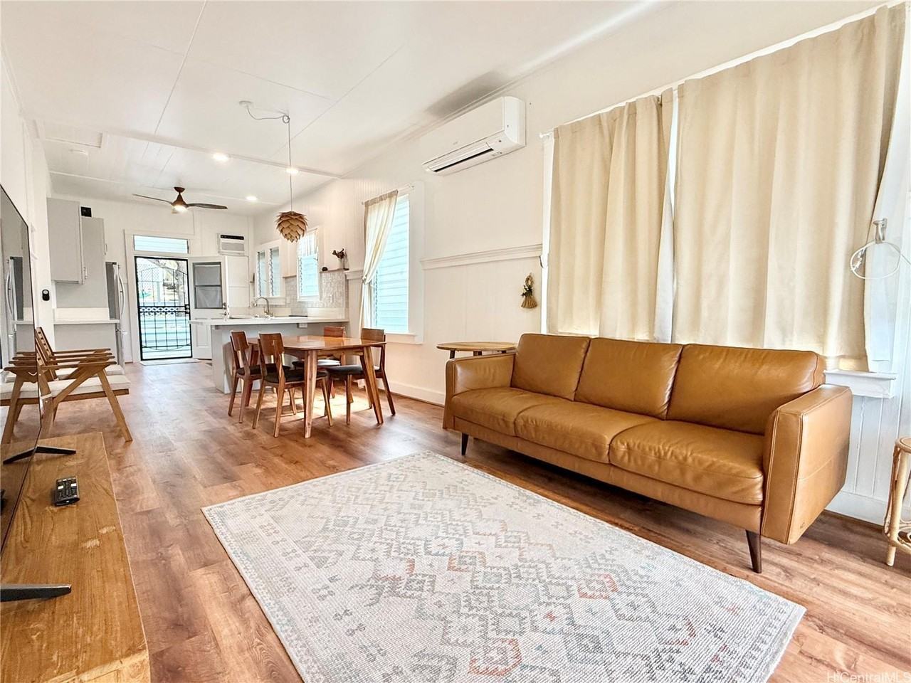 225 Auwaiolimu St - Photo 2 of 16