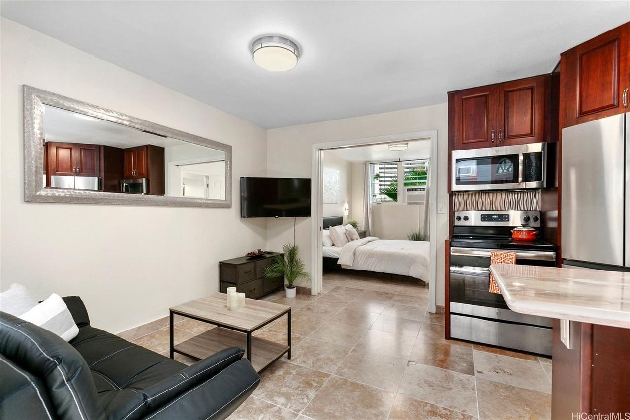 1993 Ala Wai Blvd #405 - Photo 3 of 13