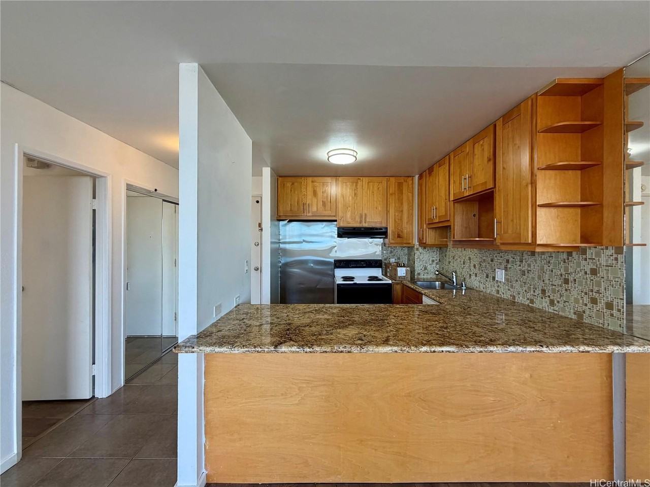 1255 Nuuanu Ave - Photo 3 of 24