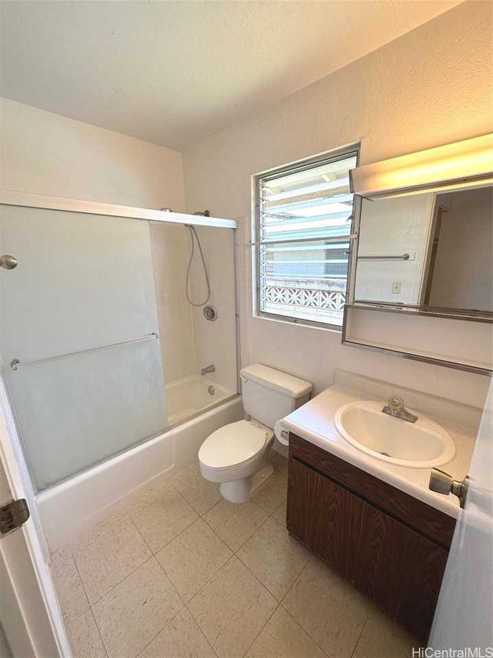 94-676 Makaamoamo Pl - Photo 5 of 21