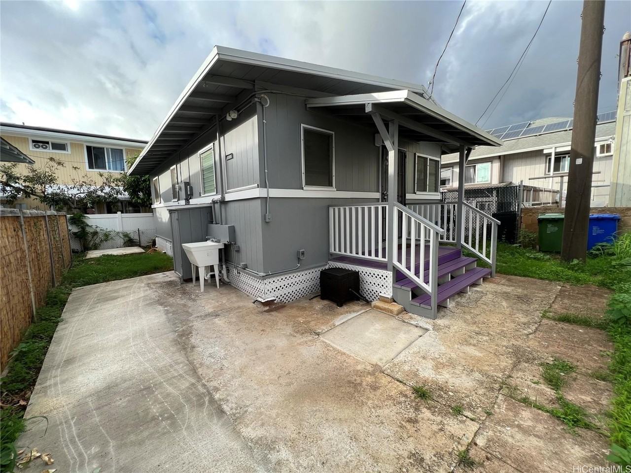 3046 Harding Ave #C - Photo 2 of 10