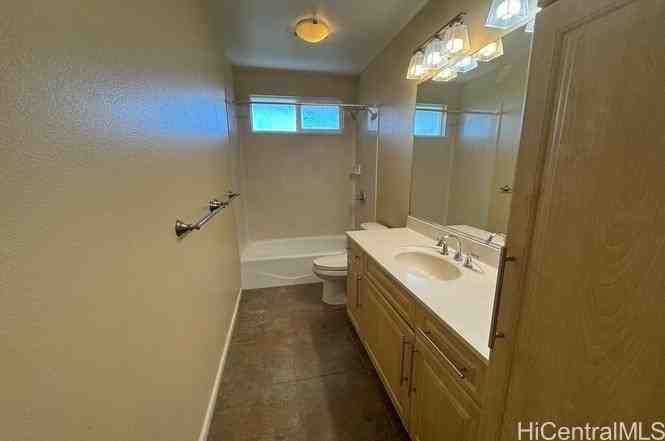 2814 Henry St - Photo 3 of 8