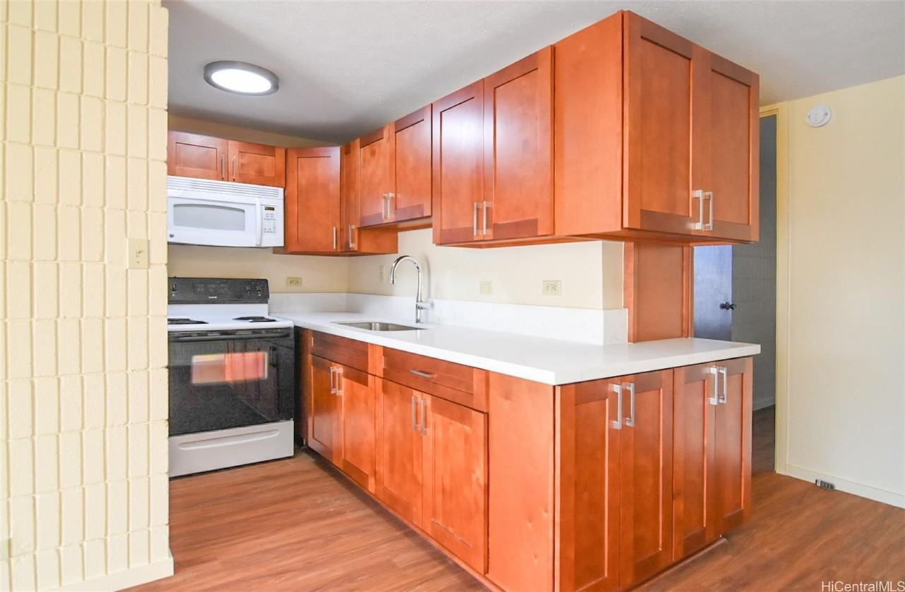 5085 Likini St #B309 - Photo 2 of 17