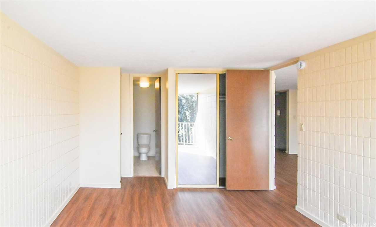 5085 Likini St #B309 - Photo 5 of 17