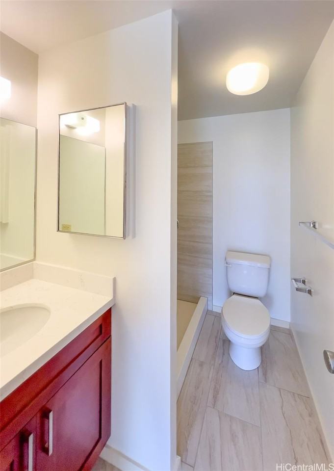5085 Likini St #B309 - Photo 6 of 17