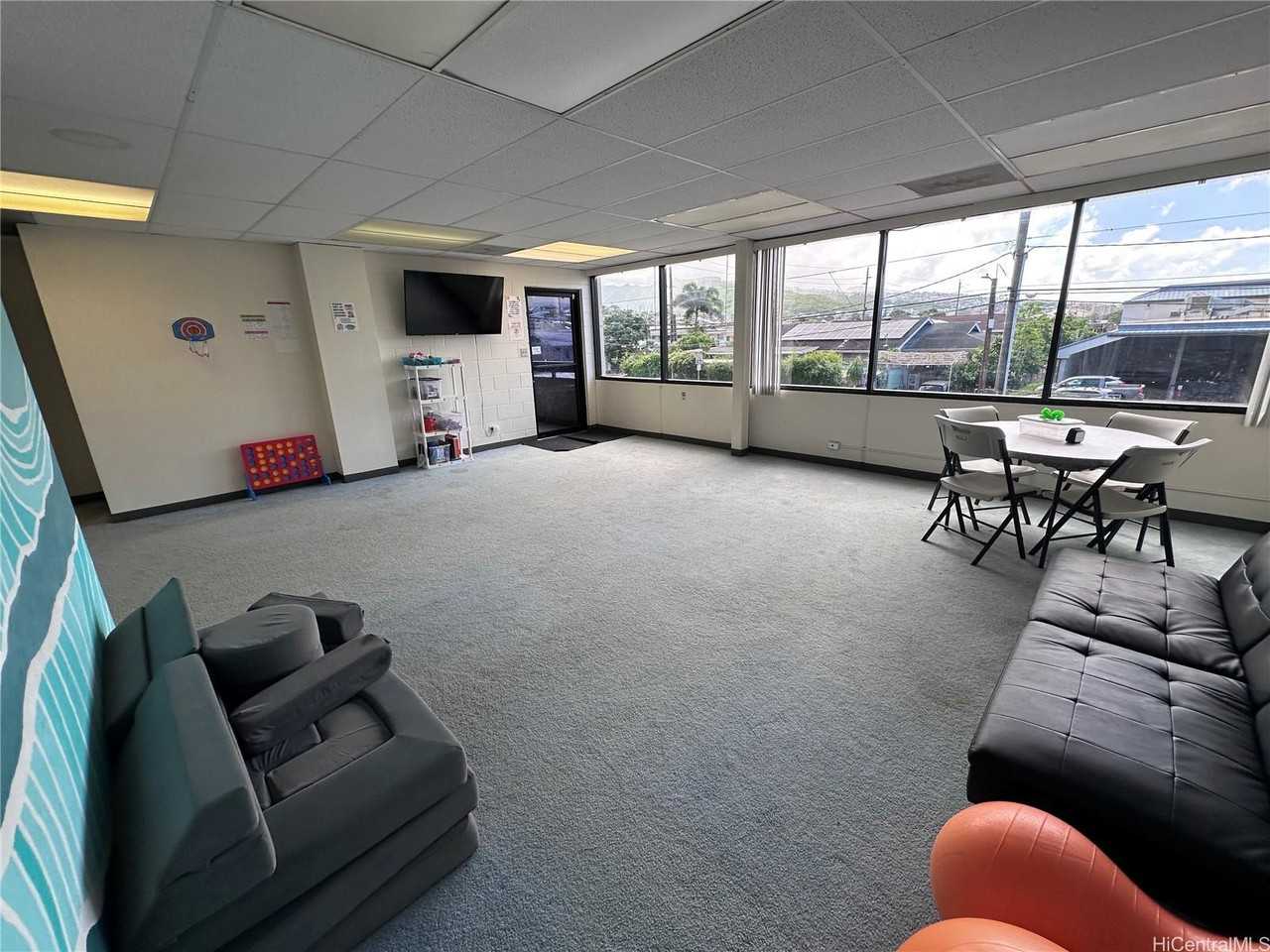 1210 Artesian St #201-202 - Photo 2 of 22