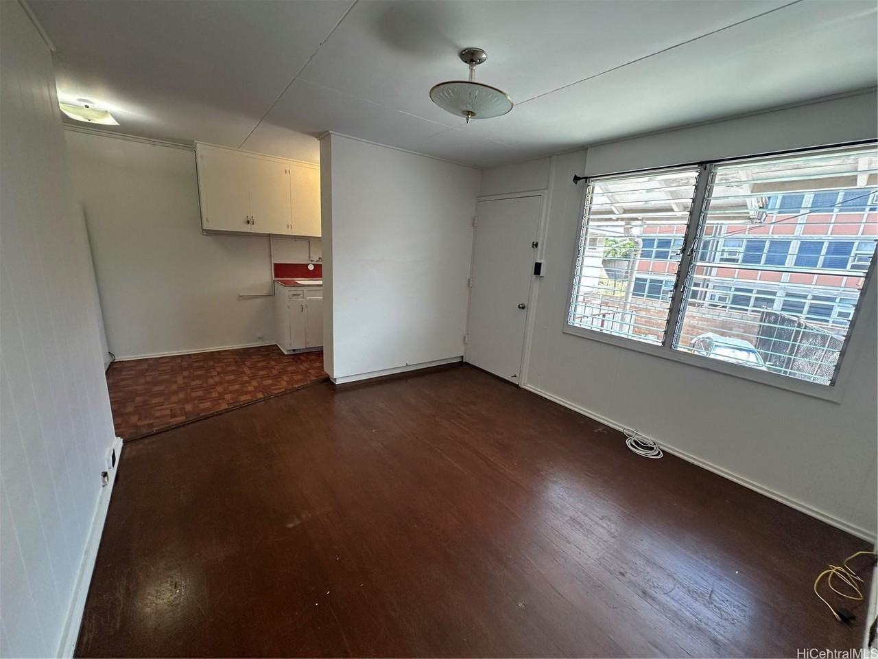 2956 Varsity Cir - Photo 2 of 6
