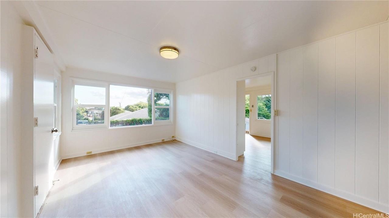 2128 Gertz Ln - Photo 3 of 25