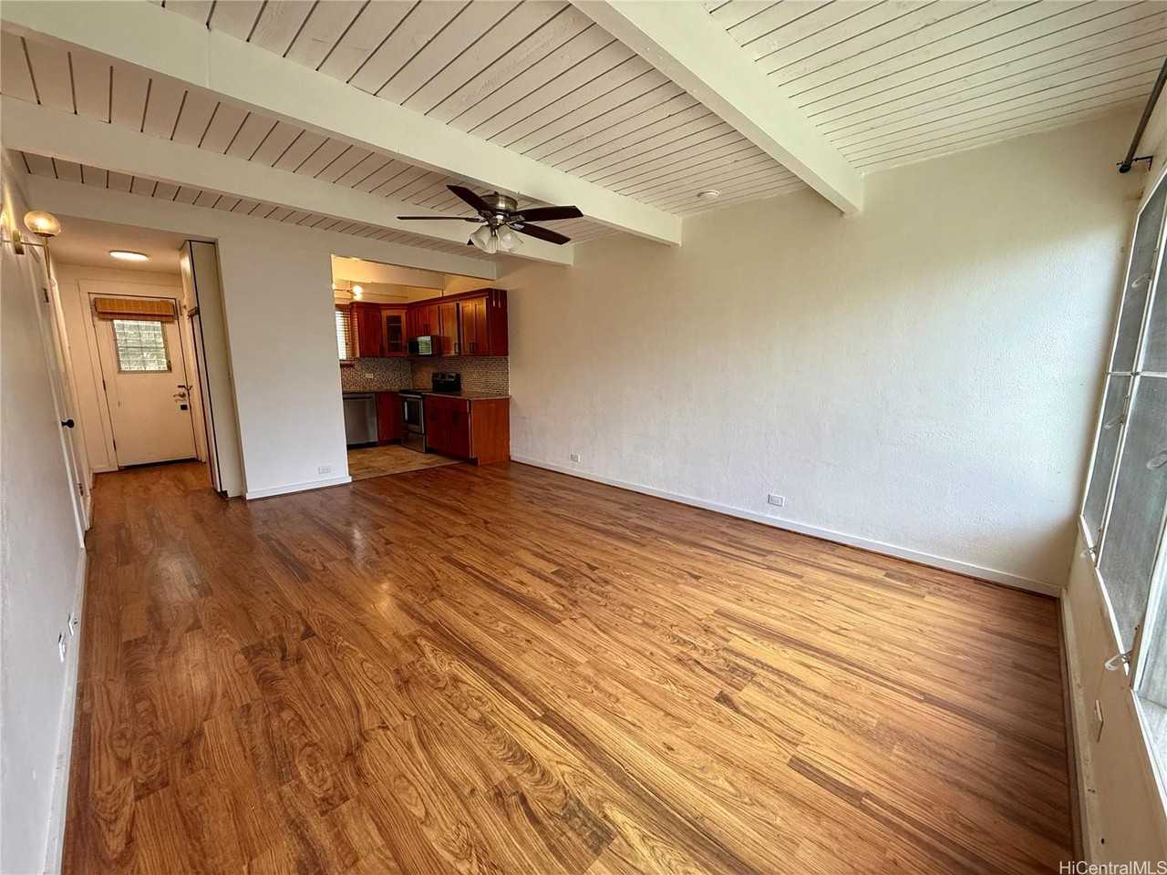 4954 Kilauea Ave - Photo 3 of 14