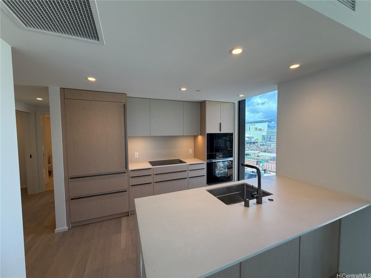 333 Ward Ave #334 - Photo 2 of 17