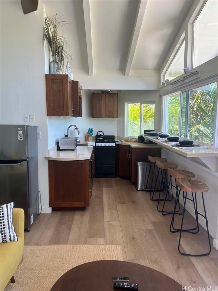 41-888 Laumilo St